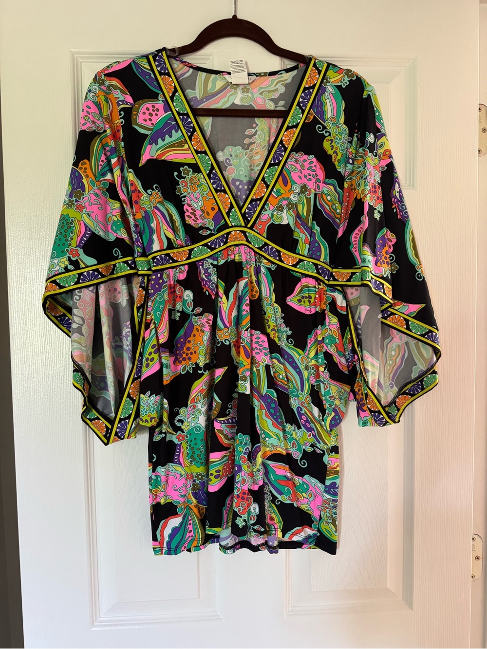 Trina Turk Black Multicolor Printed Swim Coverup